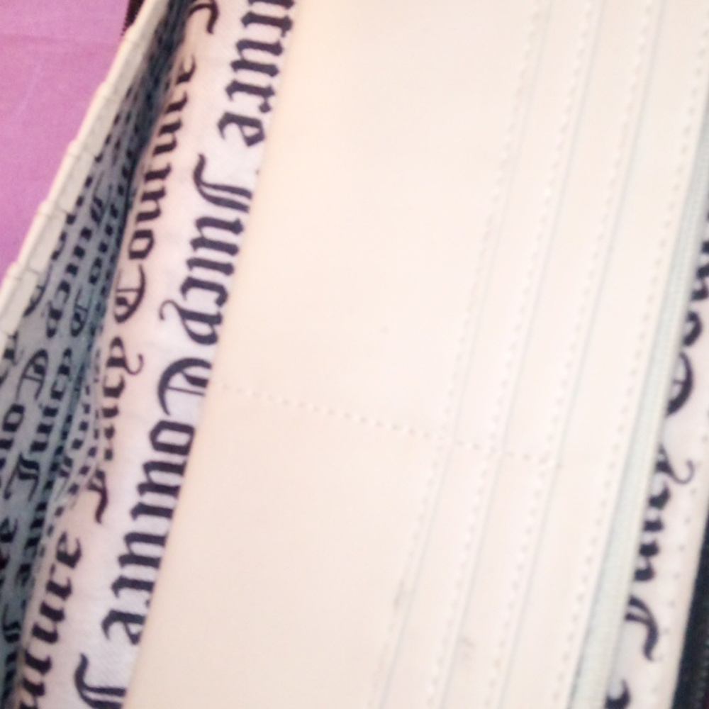 Juicy Couture Large Wallet - Picture 10 of 11